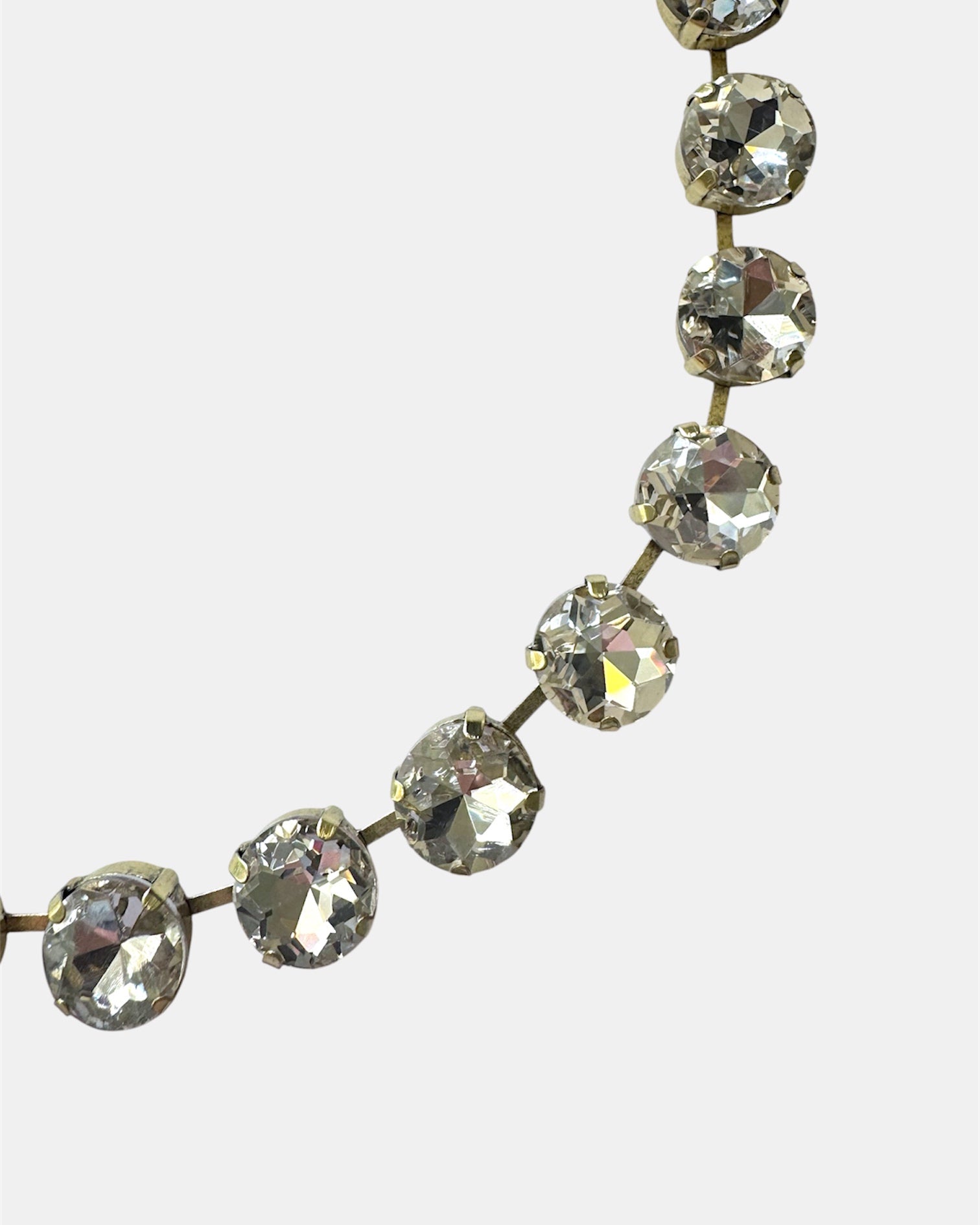 Χρυσό Κολιέ Με Λευκά Ζιργκόν