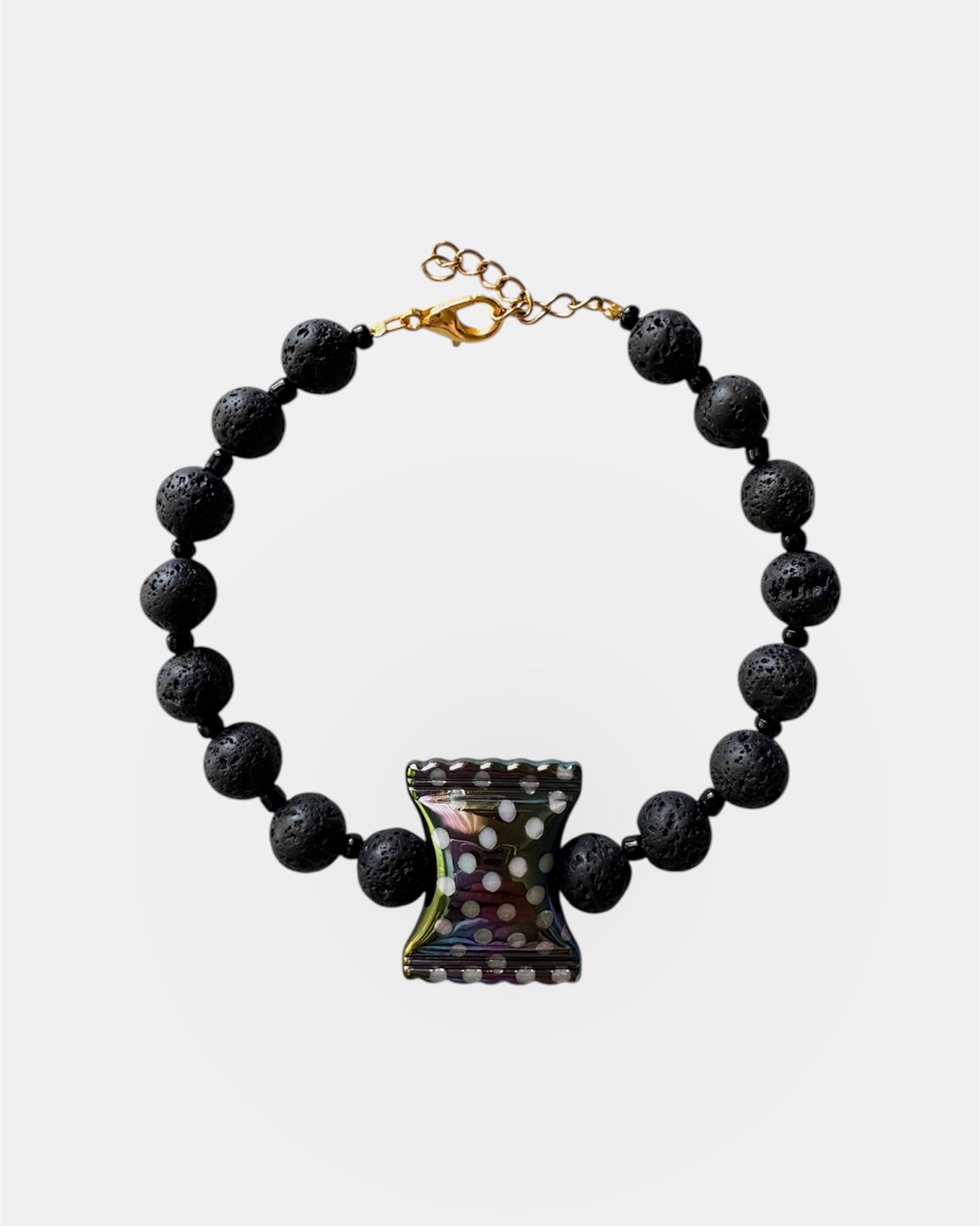 Μαύρο Βραχιόλι με Χάντρες Λάβας και Κεραμική Καραμέλα