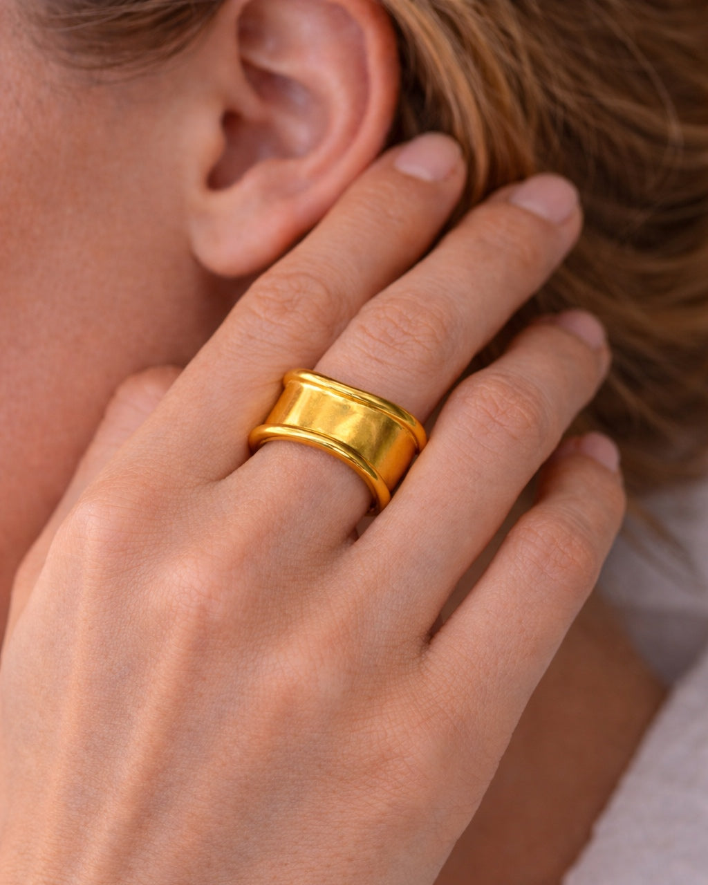 Gold adjustable ring, minimal and versatile everyday jewelry