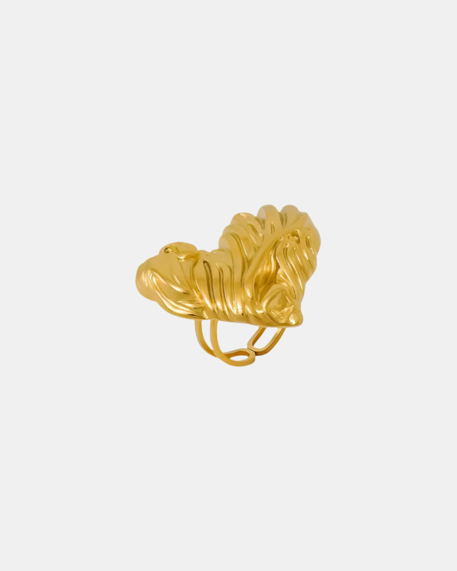 Gold heart ring