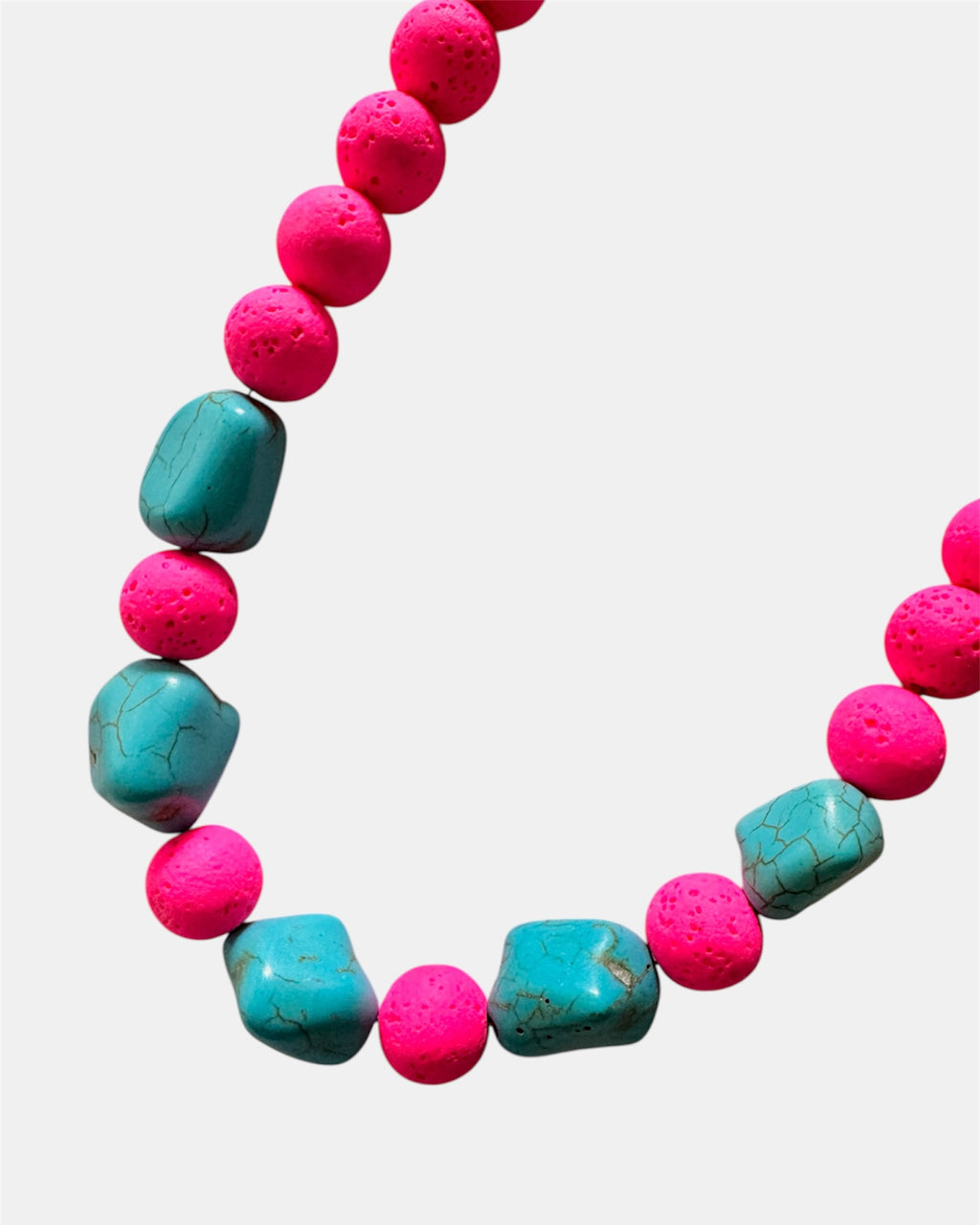 gold necklace with fuchsia beads and turquoise stones, elegant jewelry piece for women and girls