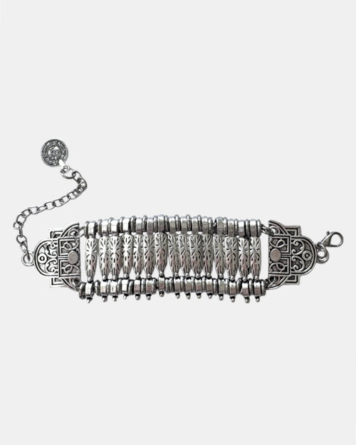 Γυναικείο ασημί βραχιόλι boho με ethnic και διακοσμητικές λεπτομέρειες