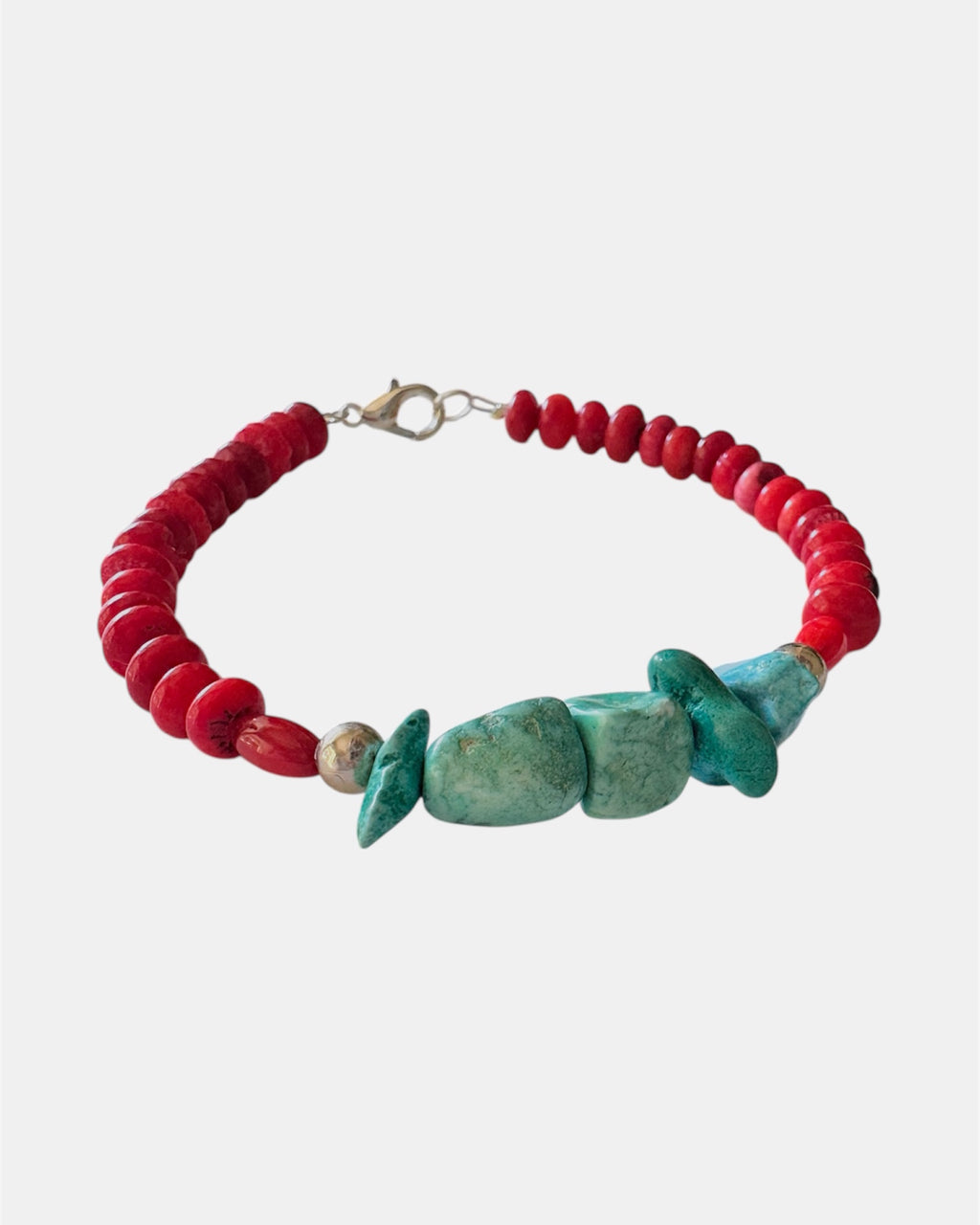 Κόκκινο βραχιόλι με χάντρες κοραλιού και πράσινες πέτρες, γυναικείο χειροποίητο κόσμημα.
