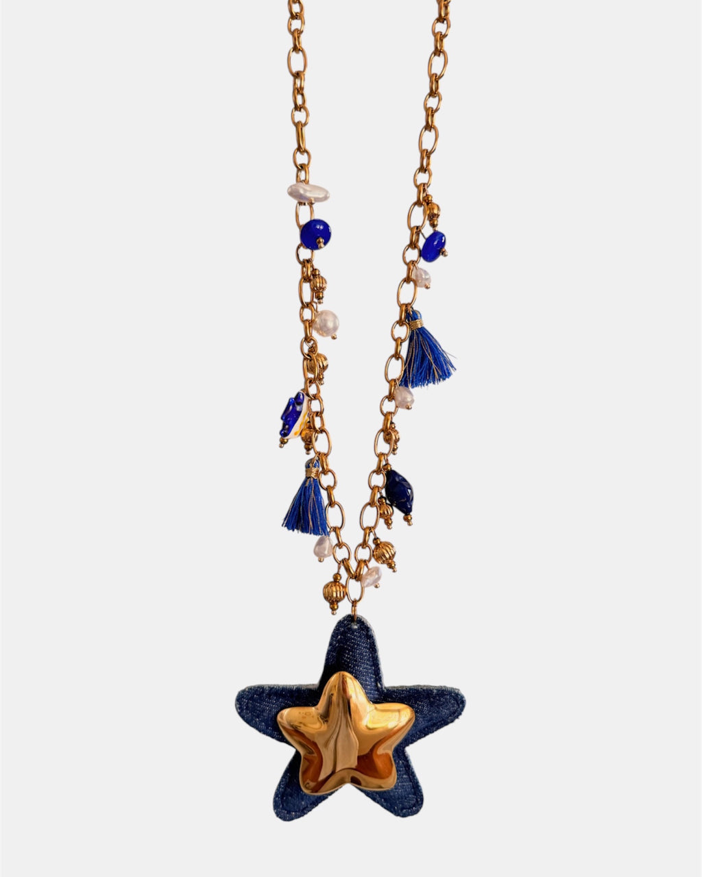 Χειροποίητο γυναικείο κολιέ αλυσίδα μπλε τζιν με μεγάλο τζιν αστέρι και χρυσά στοιχεία, ιδανικό για καθημερινή και βραδινή εμφάνιση