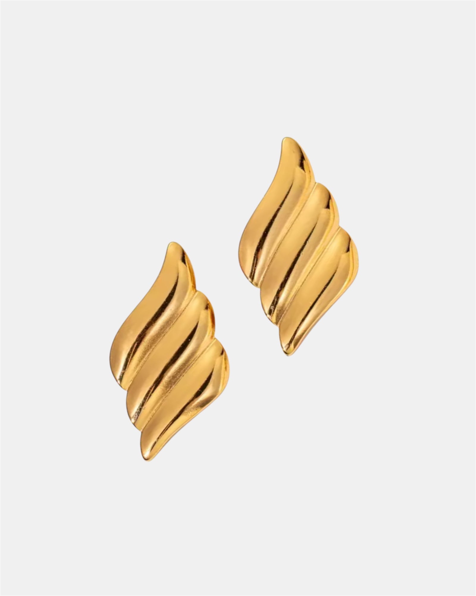 Κρεμαστά χρυσά σκουλαρίκια – διαχρονικό κόσμημα για κομψή εμφάνιση