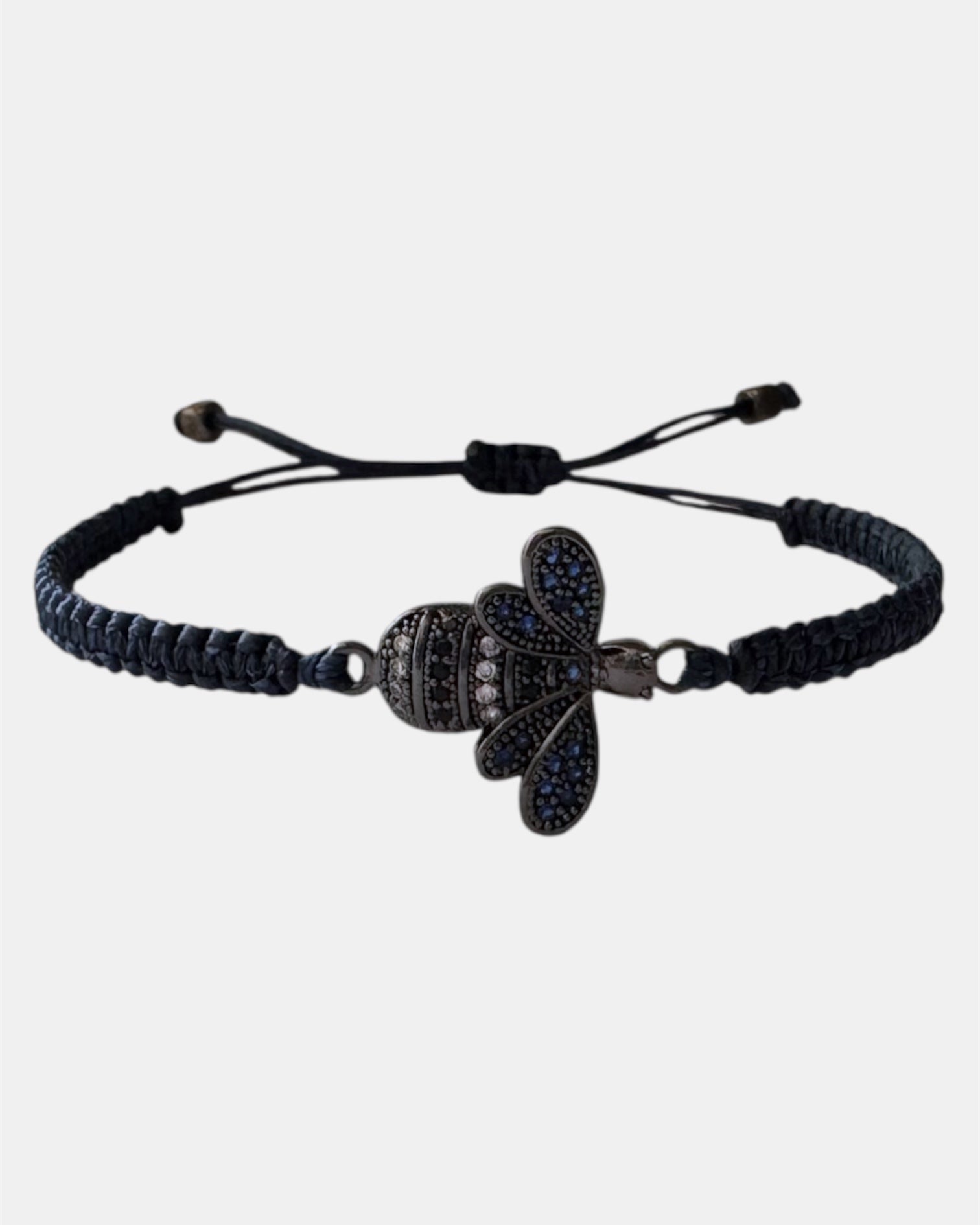 Μακραμέ μπλε βραχιόλι με στοιχείο μέλισσα, γυναικείο χειροποίητο κόσμημα.