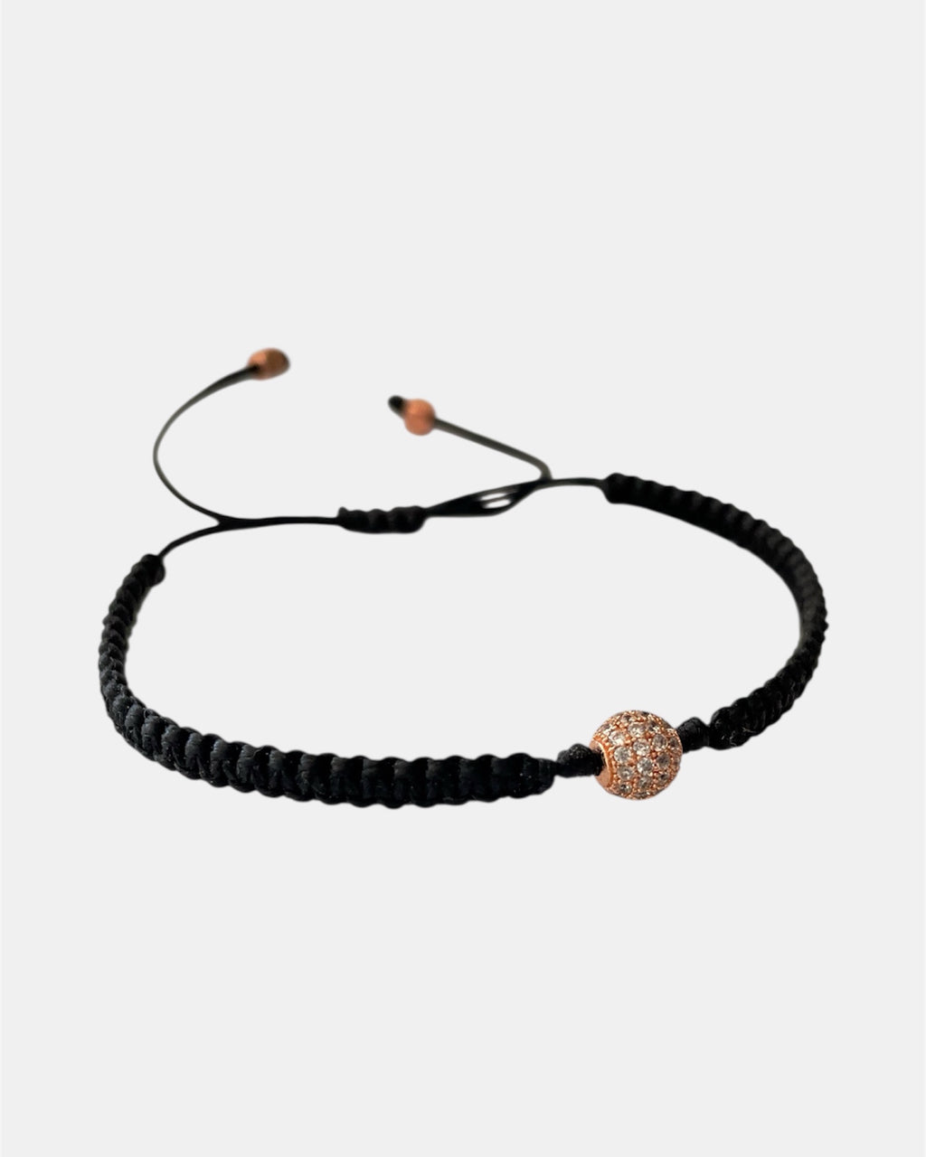 Μακραμέ βραχιόλι μαύρο με ροζ χρυσή χάντρα και ρυθμιζόμενο κούμπωμα