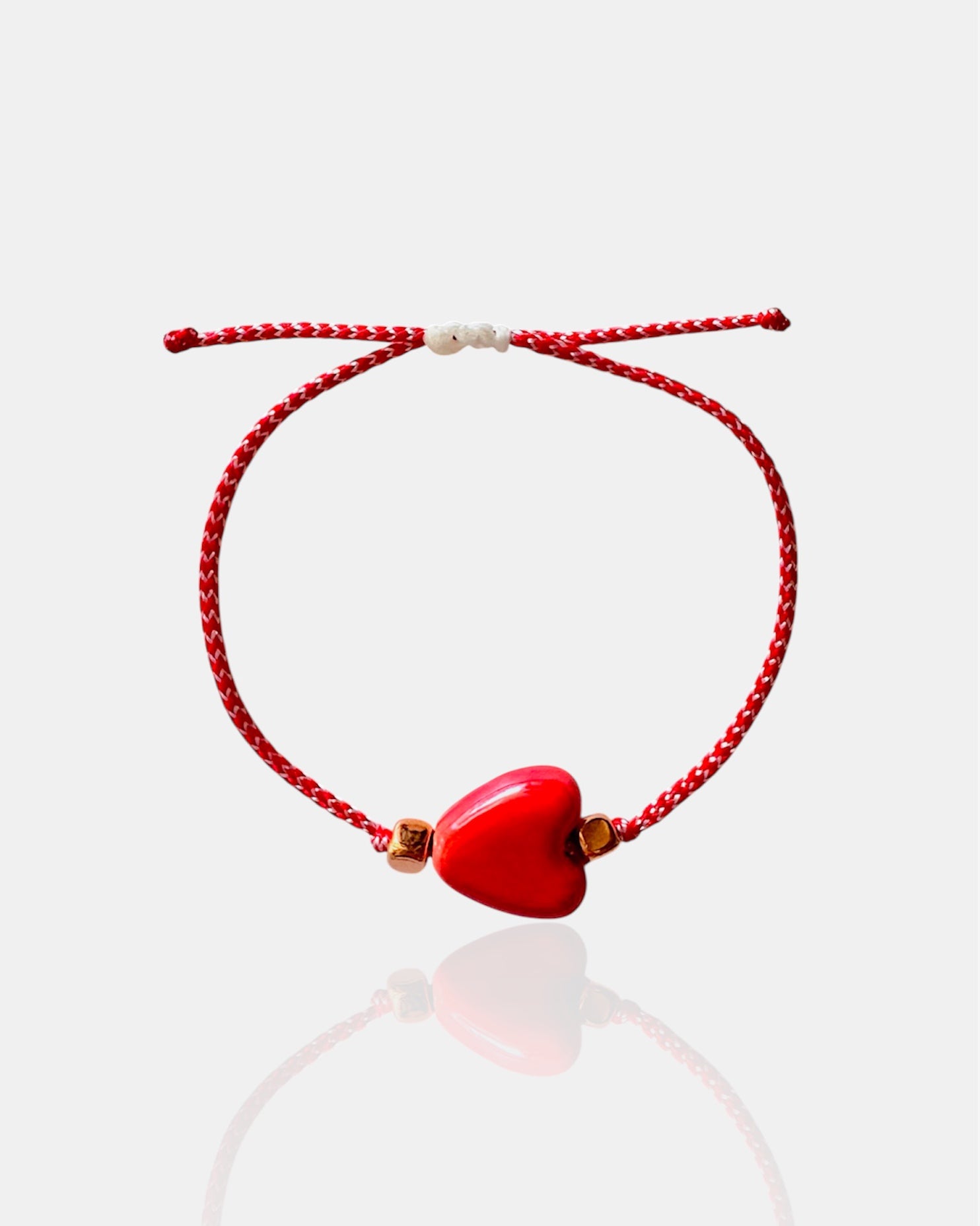 Χειροποίητο μαρτάκι με κόκκινη καρδιά, βραχιόλι Μαρτίου για γυναίκα.