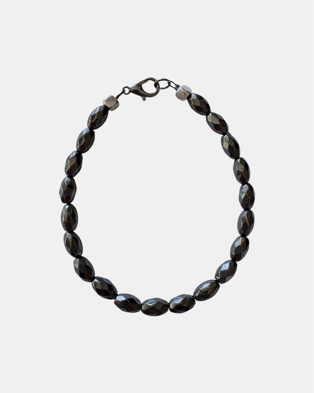 Μαύρο βραχιόλι με χάντρες αιματίτη, γυναικείο χειροποίητο κόσμημα.