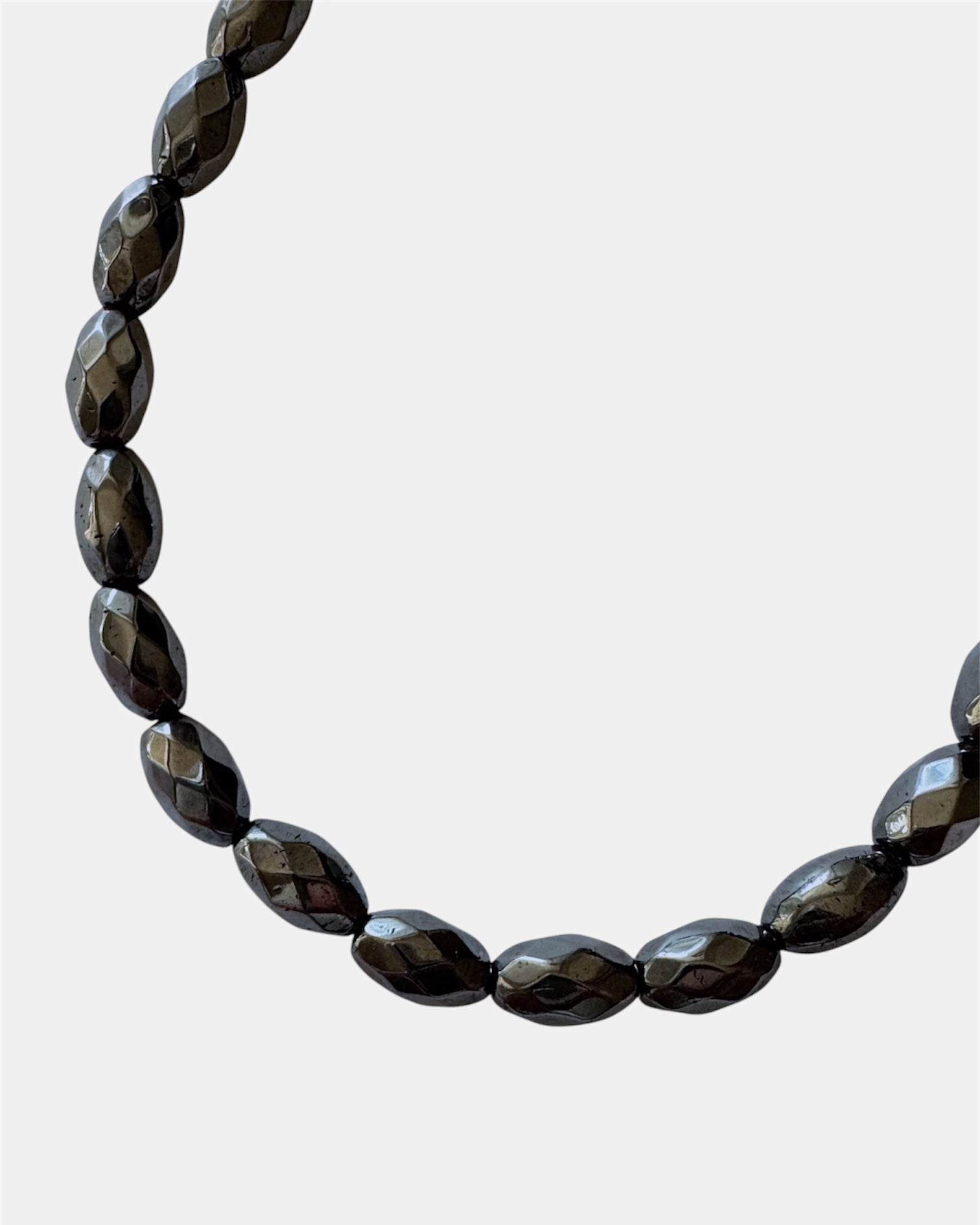 Μαύρο βραχιόλι με χάντρες αιματίτη, γυναικείο χειροποίητο κόσμημα.