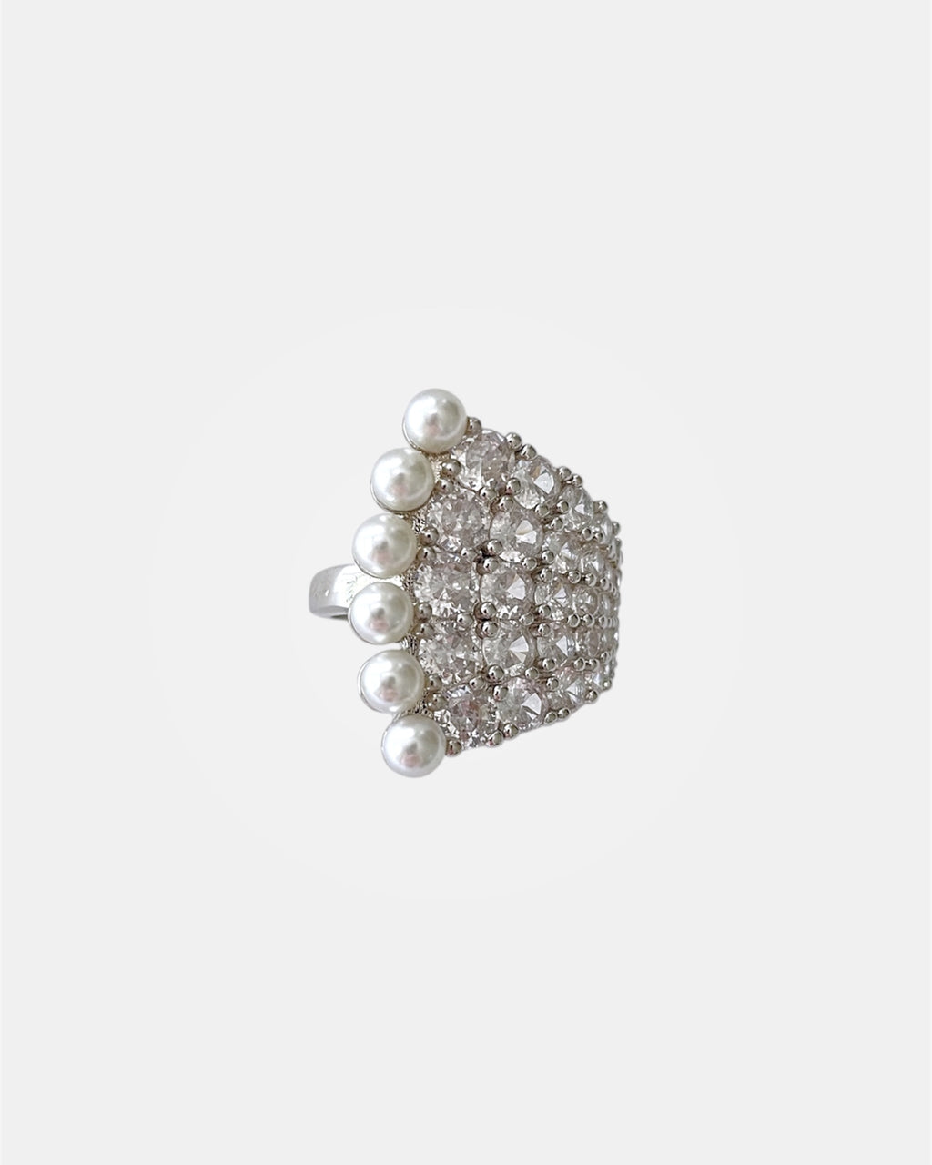 Silver ring with pearls elegant jewelry design