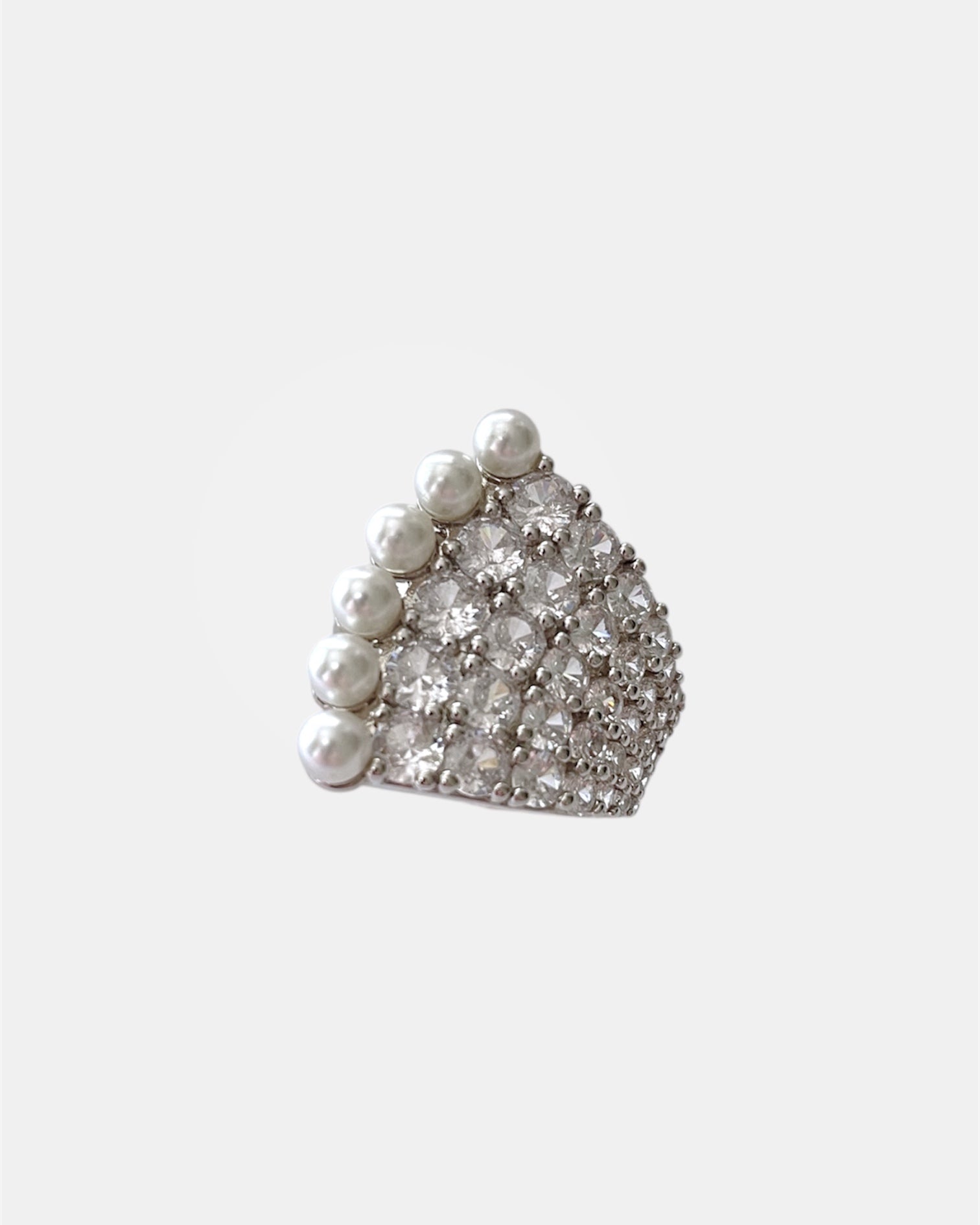 Silver ring with pearls elegant jewelry design