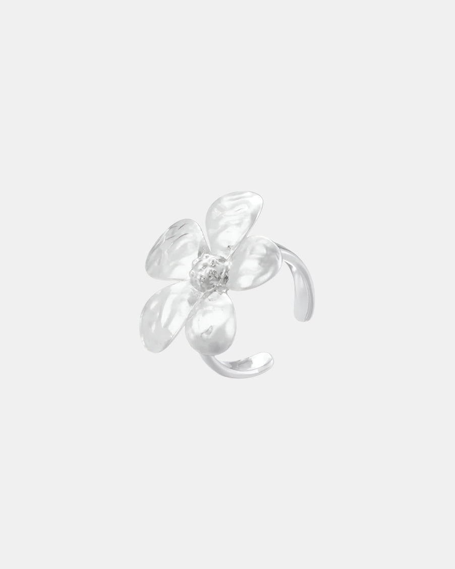 Silver flower ring elegant floral jewelry design