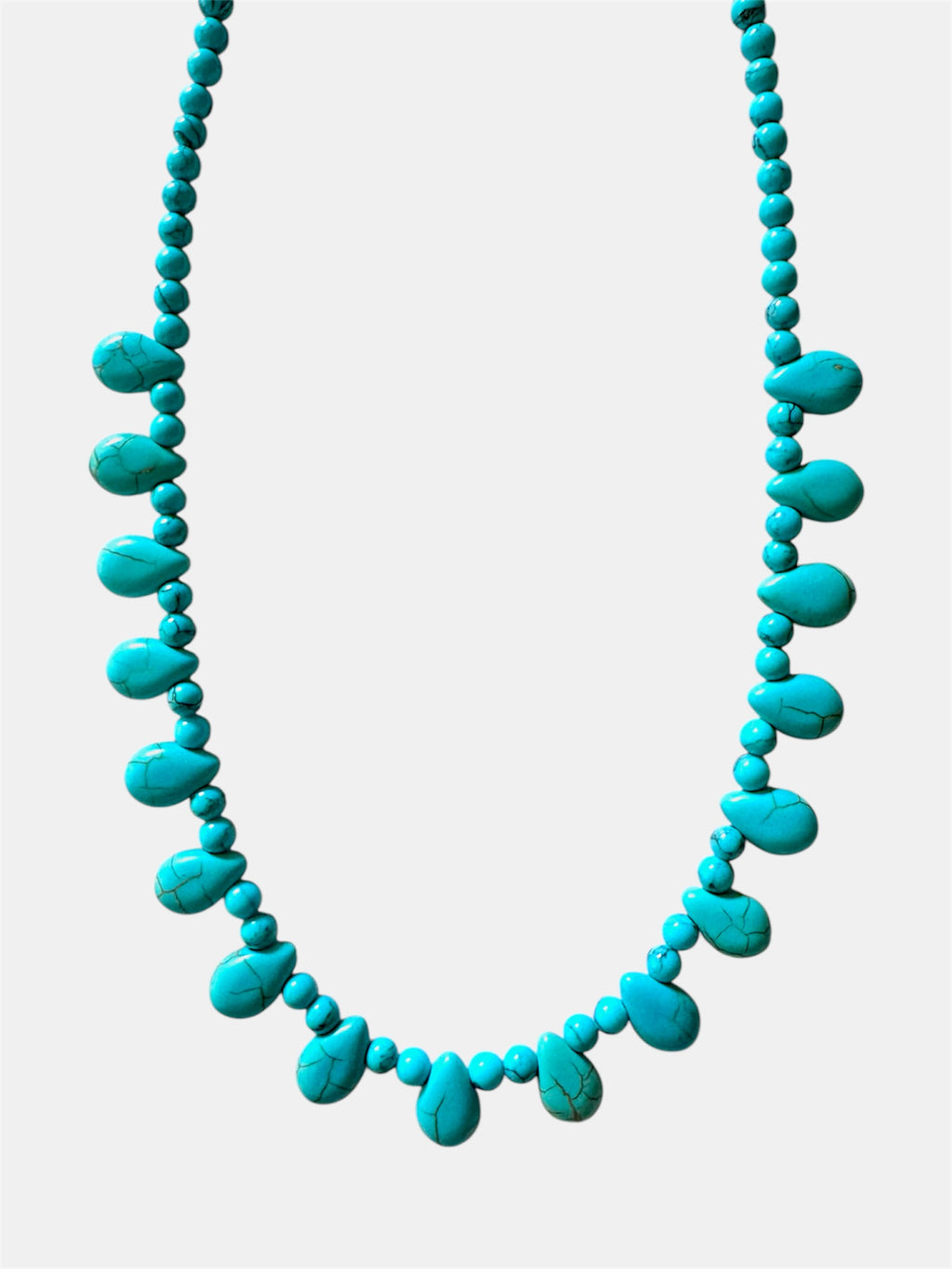 Turquoise necklace featuring teardrop-shaped stones for an elegant look